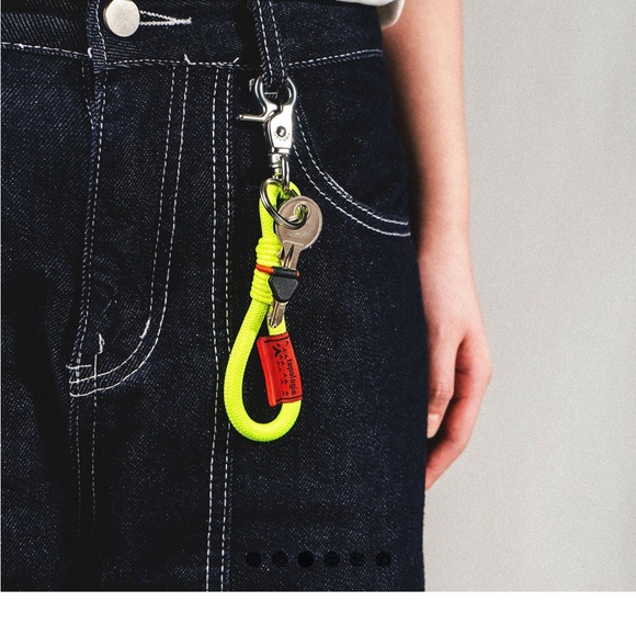 Loop Key Holder - Picture 3 of 8